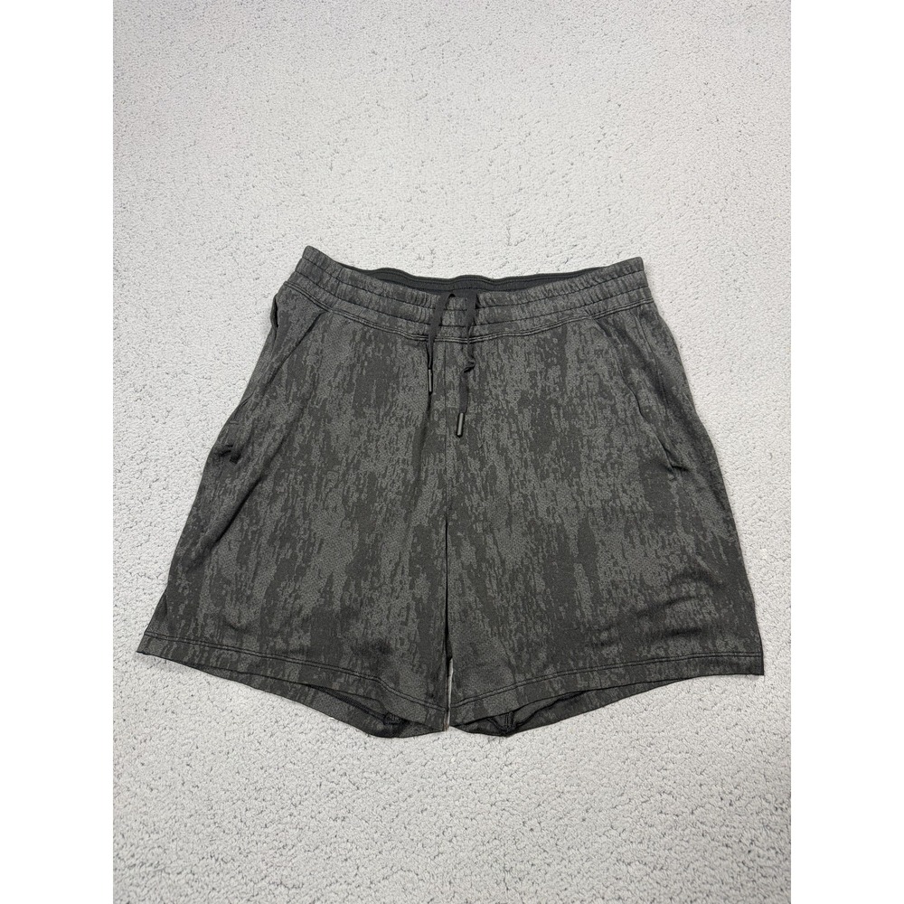 Lululemon Shorts Mens Medium Gray Camo Lined Running 6 Inseam Zip Pocket